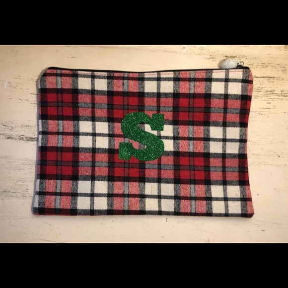 Christmas themed monogrammed pouch - Picture 1 of 5